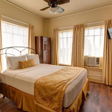 The Faust Hotel Ню Браунфелс Екстериор снимка