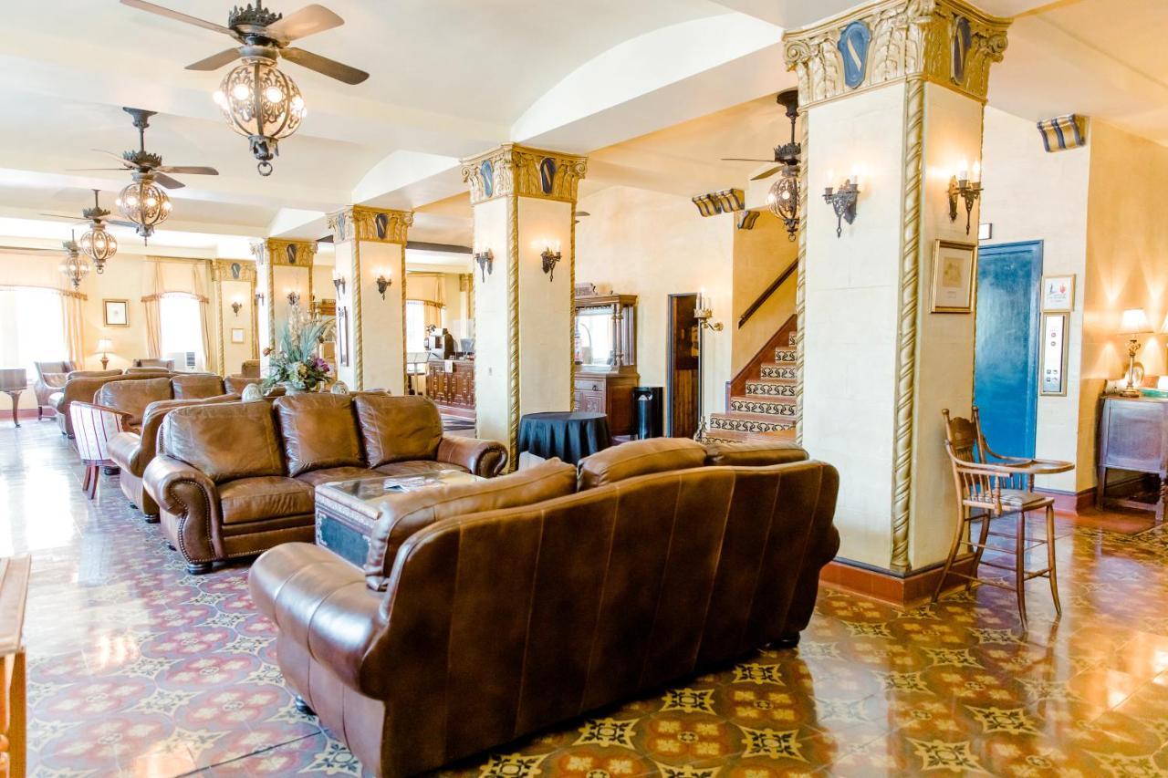 The Faust Hotel Ню Браунфелс Екстериор снимка