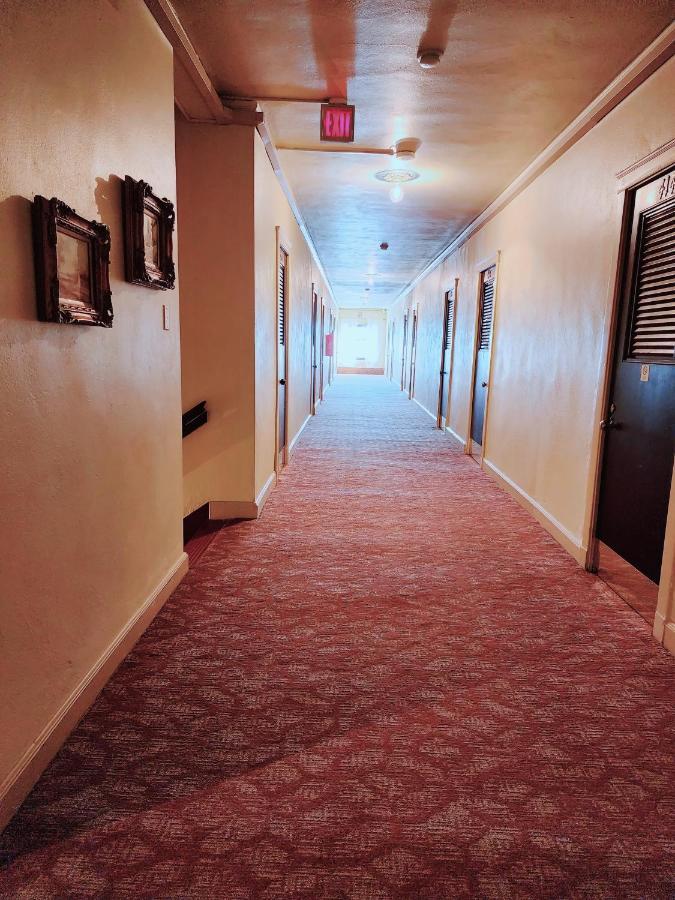 The Faust Hotel Ню Браунфелс Екстериор снимка