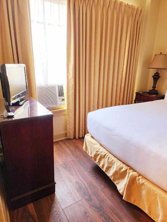 The Faust Hotel Ню Браунфелс Екстериор снимка